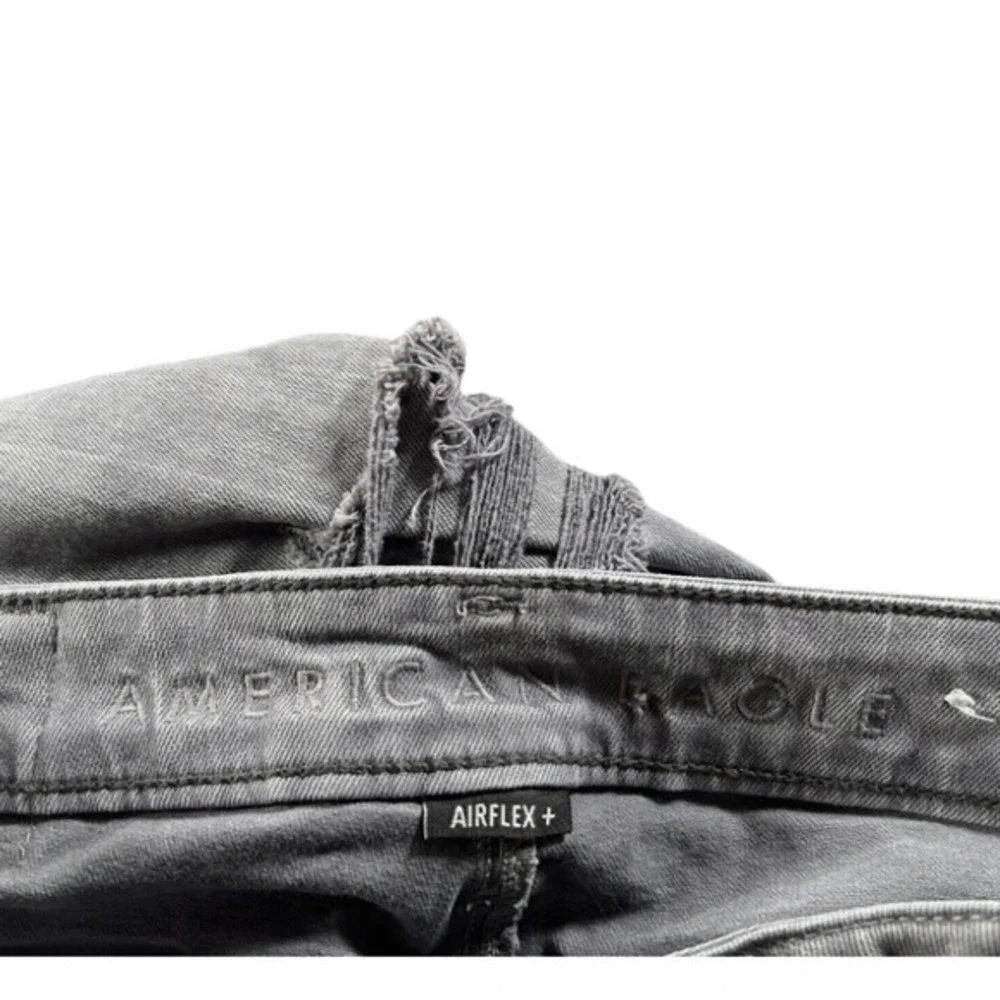 American‎ Eagle Jeans Mens 30x34 Slim Fit Gray Wash Airflex + Destroyed Ripped